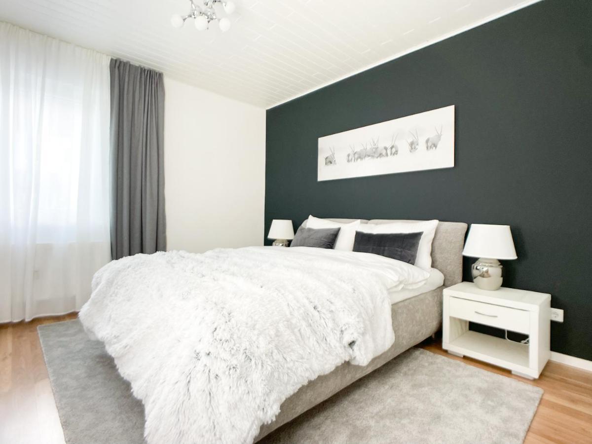 M-Style 01 Apartment Mit Terrasse Und Gasgrill, 24H Self-Check-In, Free Parking, Netflix Núremberg Exterior foto