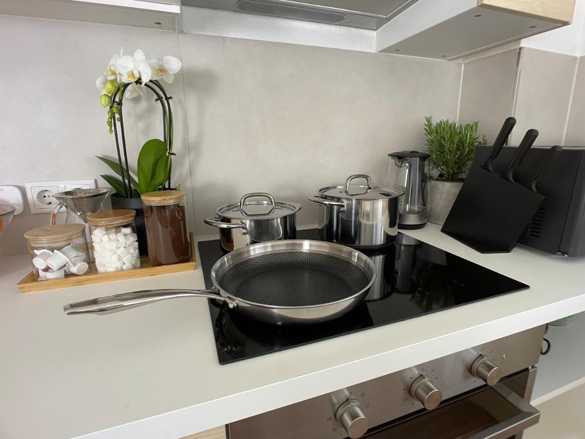 M-Style 01 Apartment Mit Terrasse Und Gasgrill, 24H Self-Check-In, Free Parking, Netflix Núremberg Exterior foto